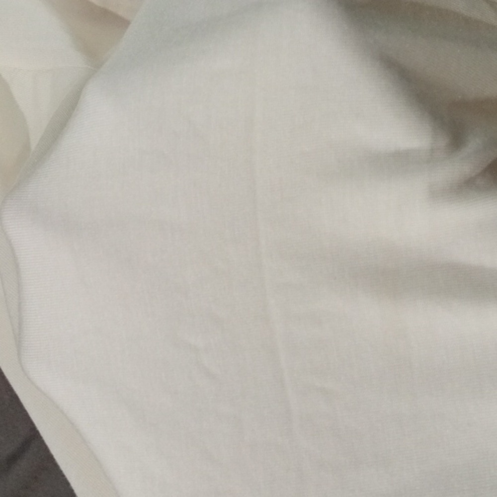 Amazon Essentials Women's Cream Pajama Set - Picture 8 of 10